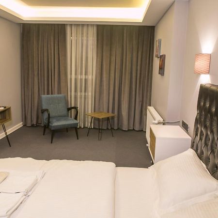 Mephisto Apartment Istanboel Buitenkant foto